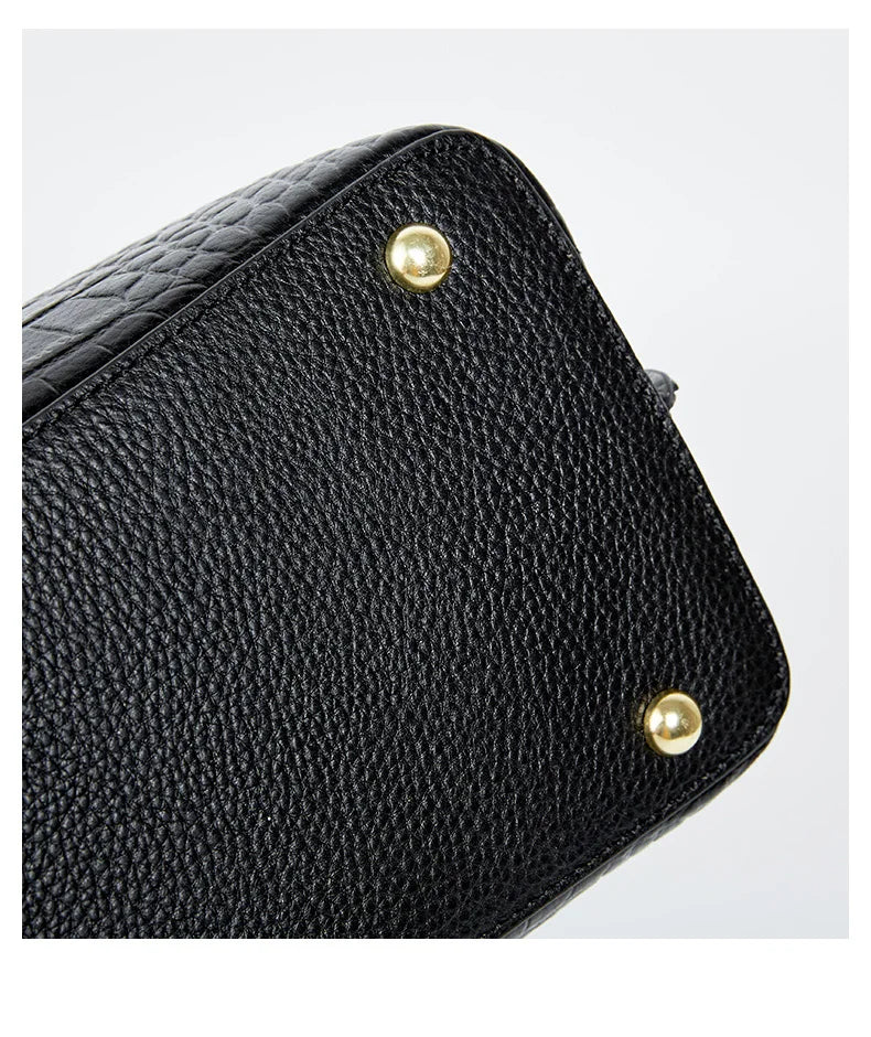 Crocodile Patterned Top-grain Leather Handbag Elegant Top Handle Women Versatile